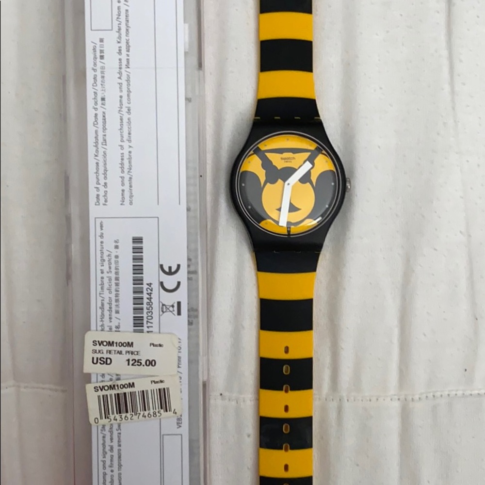 SWATCH🇨🇭WATCH LIKE BRAND NEW 🐝